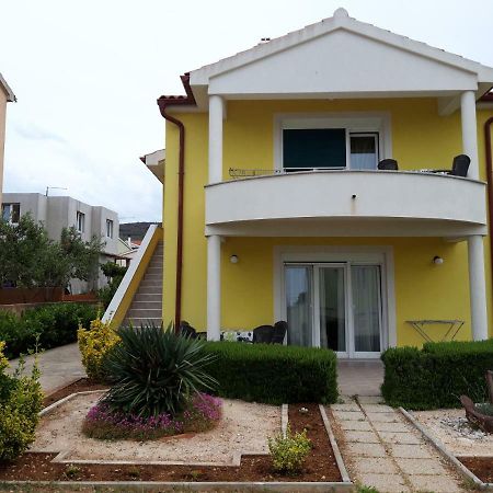 Apartments Laura I Angelina Трибунь Экстерьер фото